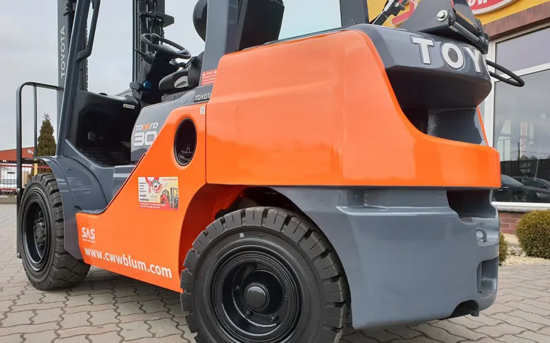 toyota nowy wózek widłowy